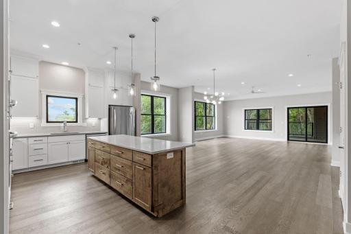 11-web-or-mls-5754 Shady Oak Rd 2 11.jpg