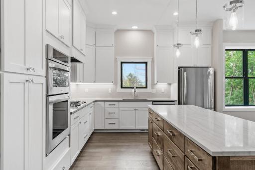 17-web-or-mls-5754 Shady Oak Rd 2 17.jpg