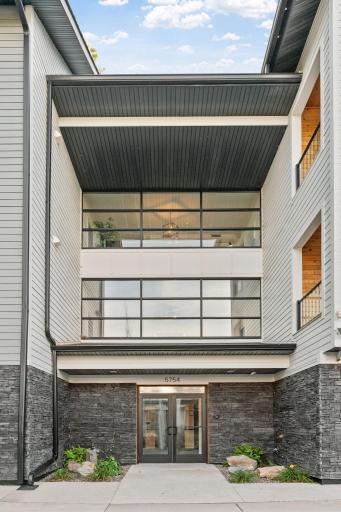 7-web-or-mls-5754 Shady Oak Rd 2 7.jpg