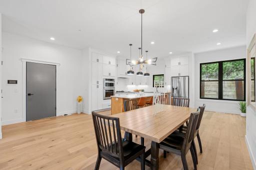 12-web-or-mls-5742 Shady Oak Rd Unit 7-6.jpg