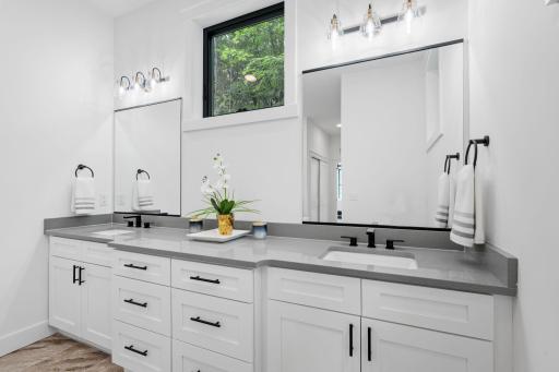 34-web-or-mls-5742 Shady Oak Rd Unit 7-28.jpg