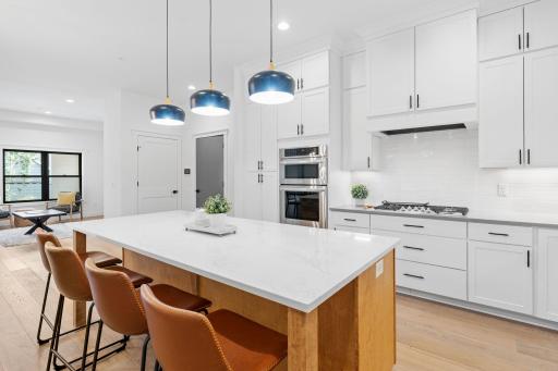 16-web-or-mls-5742 Shady Oak Rd Unit 7-10.jpg