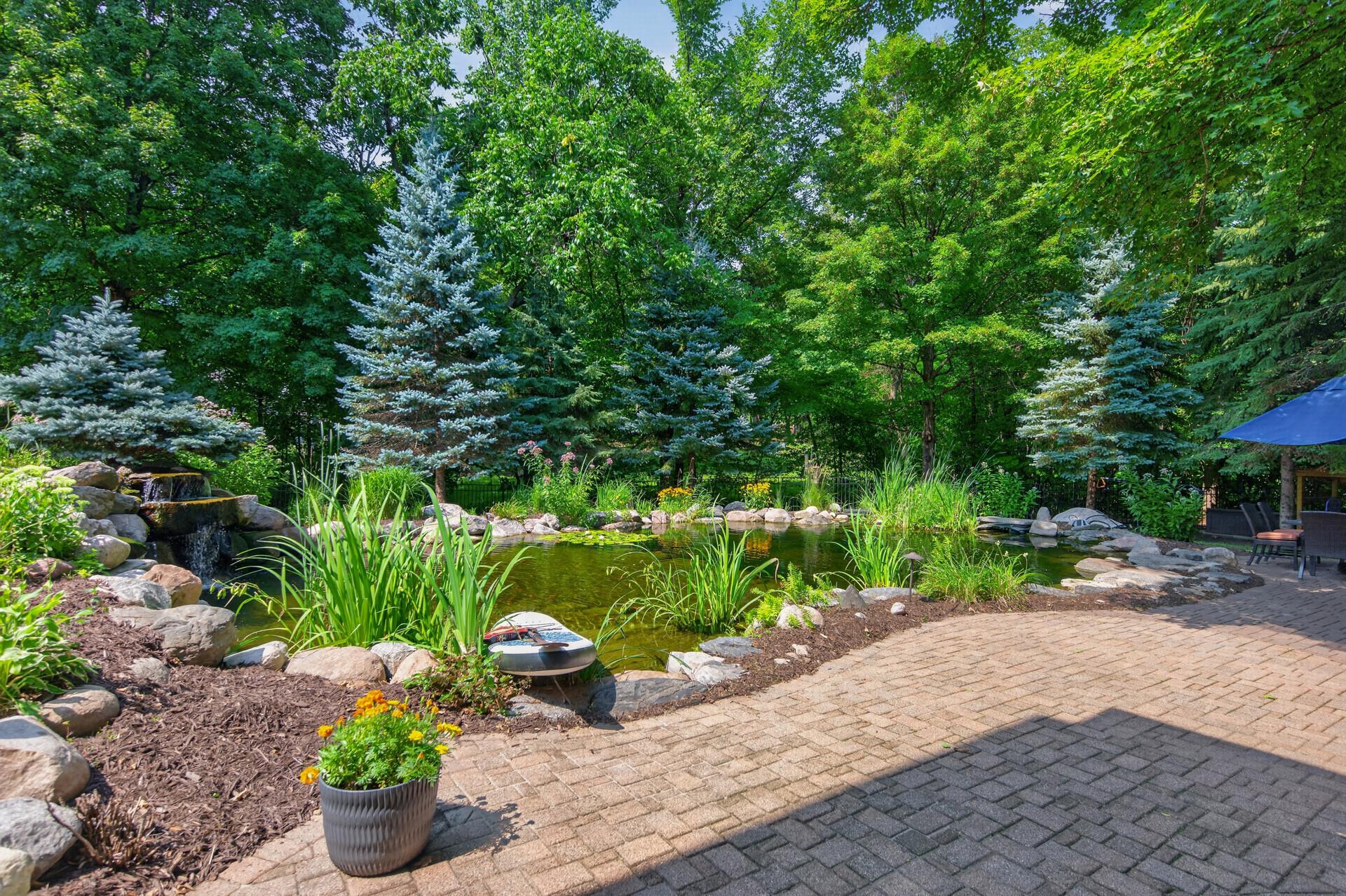 Love the beautiful paver patio, perfect for relaxing or entertaining