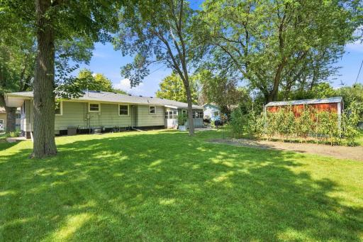 Backyard-current sellers have a garden, plenty of room back here!