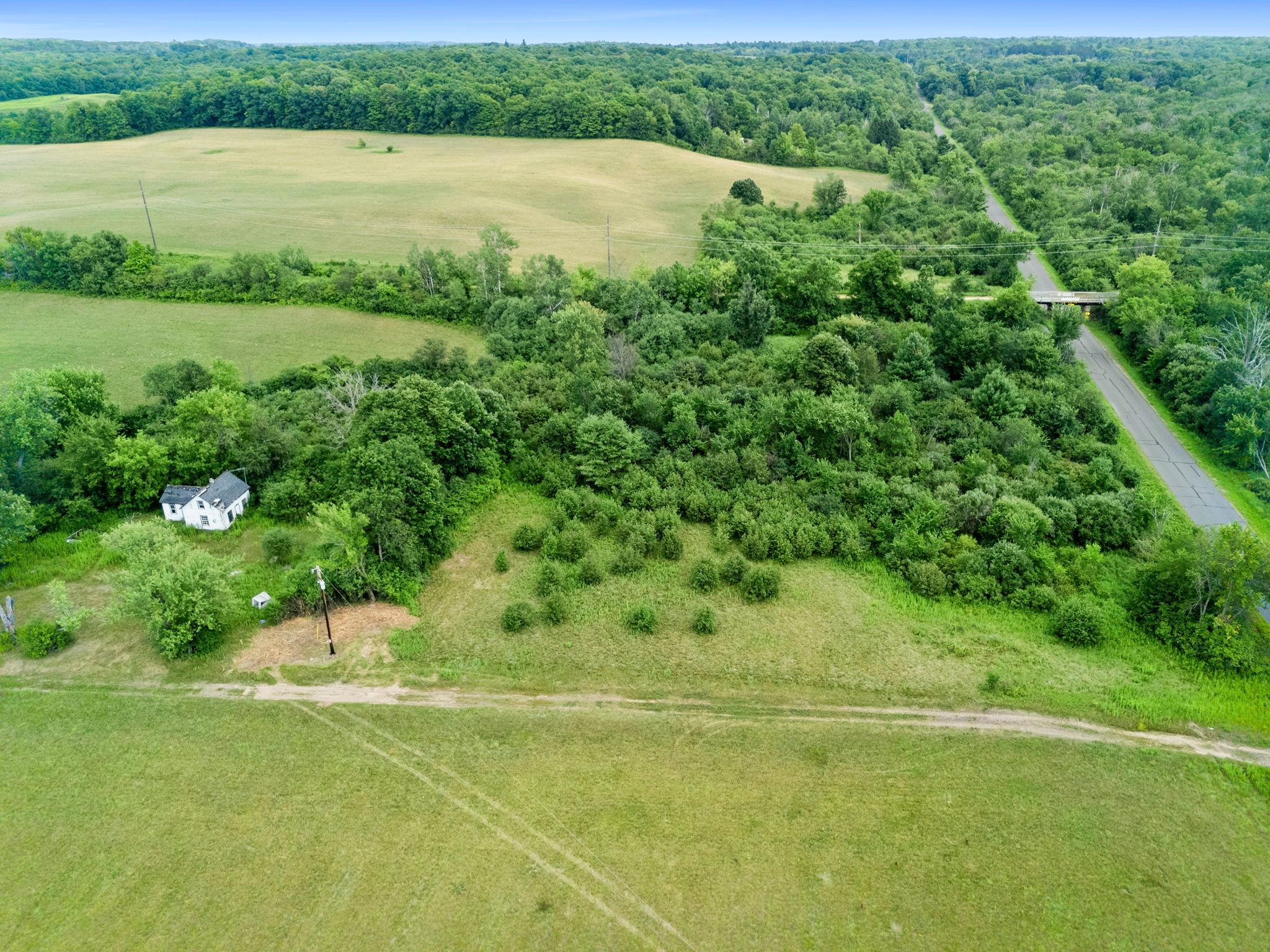 43-web-or-mls-1587 270th Ave-129 (1).jpg