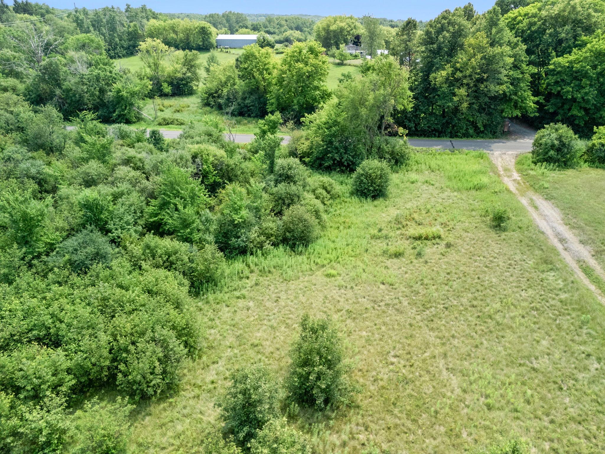 22-web-or-mls-1587 270th Ave-66.jpg
