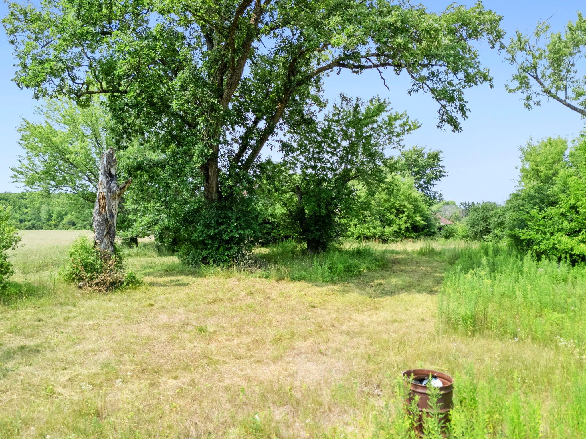 32-web-or-mls-1587 270th Ave-96.jpg