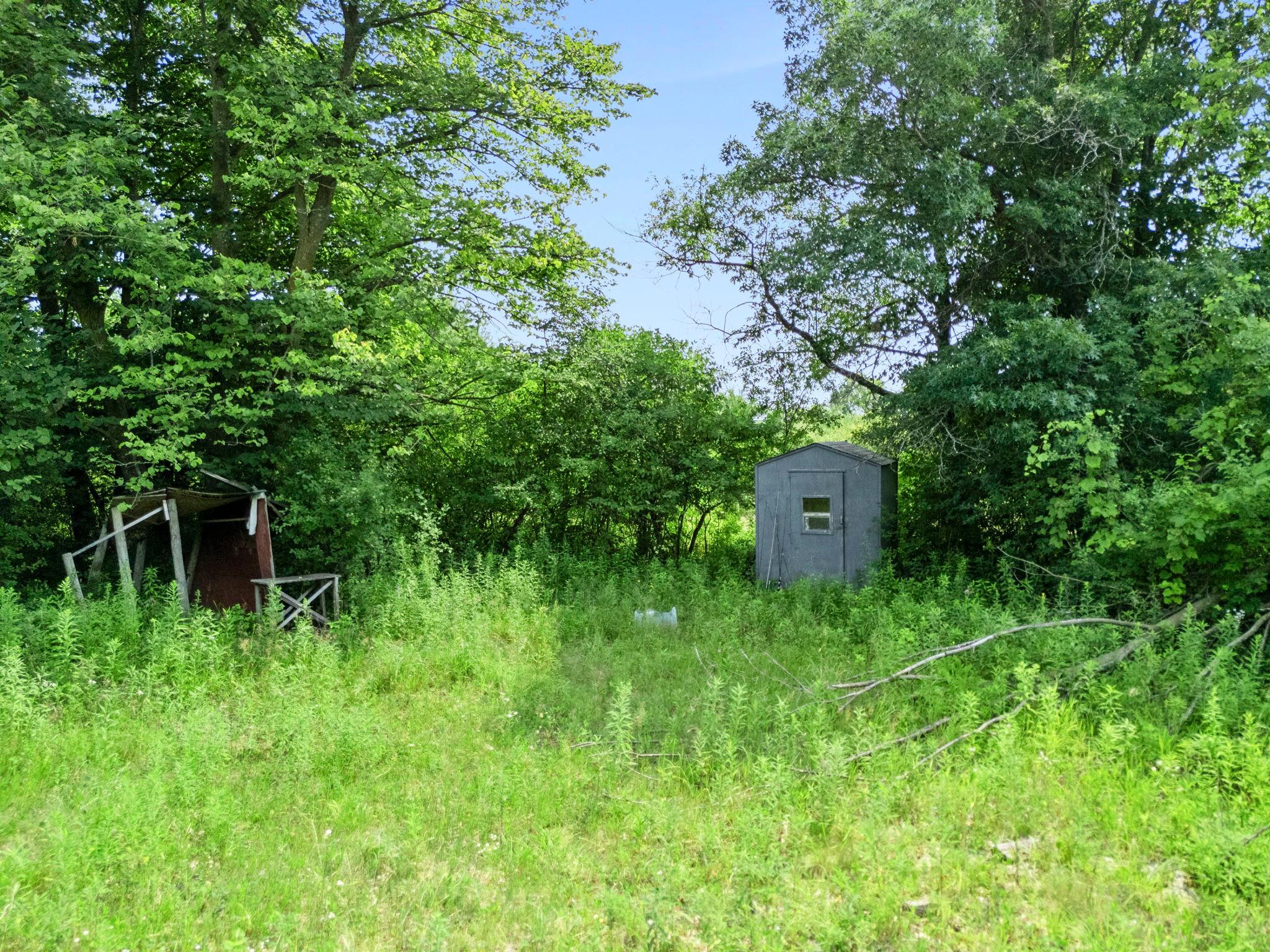 35-web-or-mls-1587 270th Ave-105.jpg