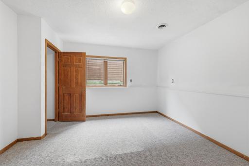 5361 Emerald Way, Apple Valley, MN 55124