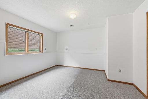 5361 Emerald Way, Apple Valley, MN 55124