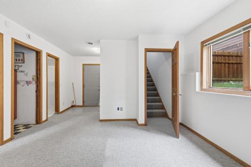 5361 Emerald Way, Apple Valley, MN 55124