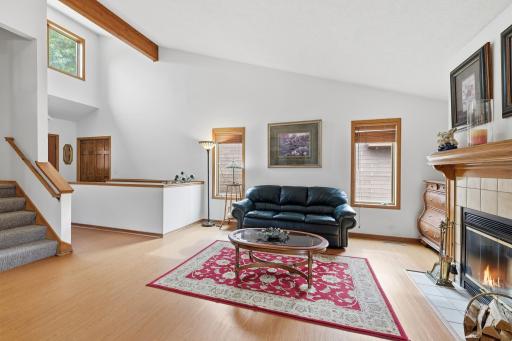 5361 Emerald Way, Apple Valley, MN 55124