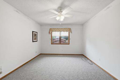 5361 Emerald Way, Apple Valley, MN 55124