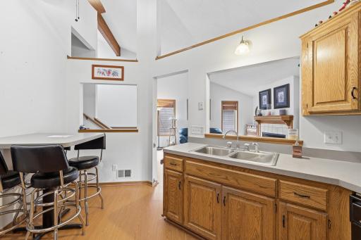 5361 Emerald Way, Apple Valley, MN 55124