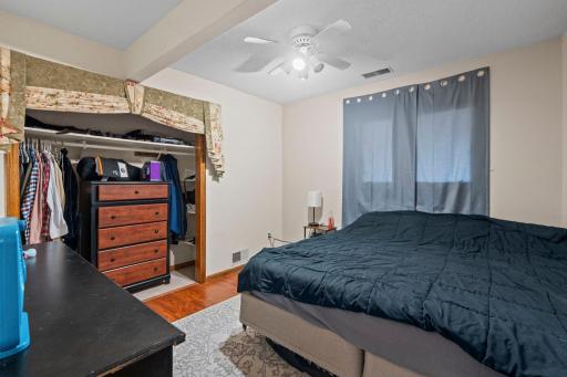 61-web-or-mls-436 9th St S-318.jpg