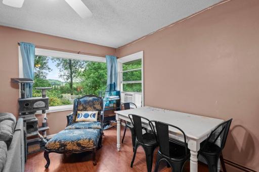 56-web-or-mls-436 9th St S-293.jpg