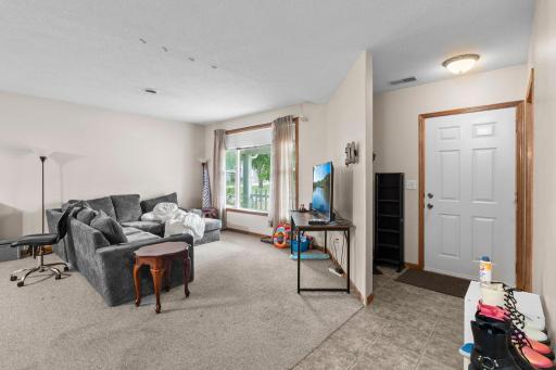 8-web-or-mls-436 9th St S-328.jpg