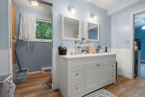 37-web-or-mls-436 9th St S-196.jpg