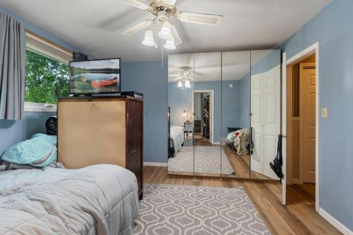 33-web-or-mls-436 9th St S-176.jpg