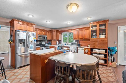 50-web-or-mls-436 9th St S-263.jpg