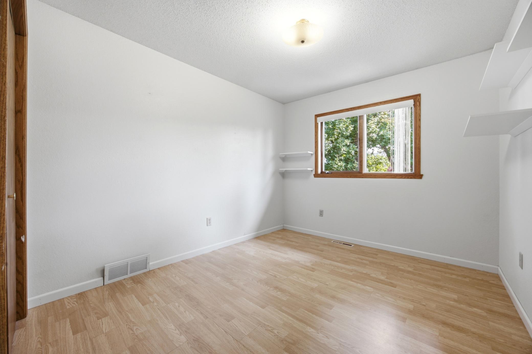 Bedroom #1