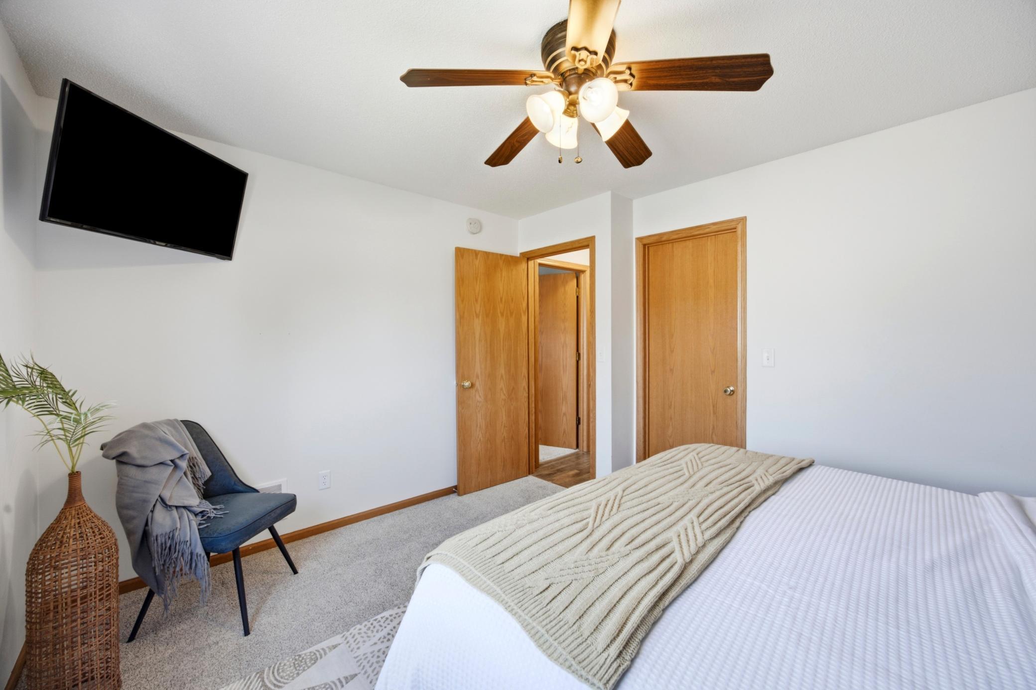 Bedroom 1 - Upper Level