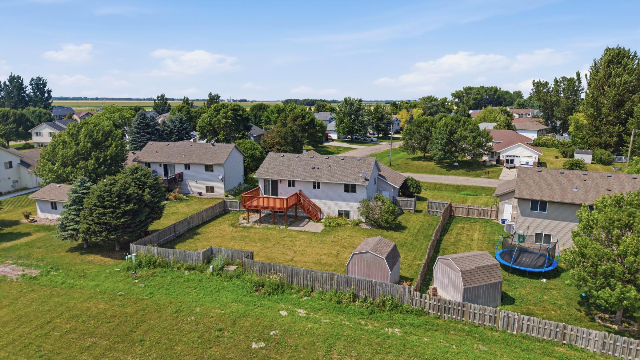 Nice Bi-level with private back yard!