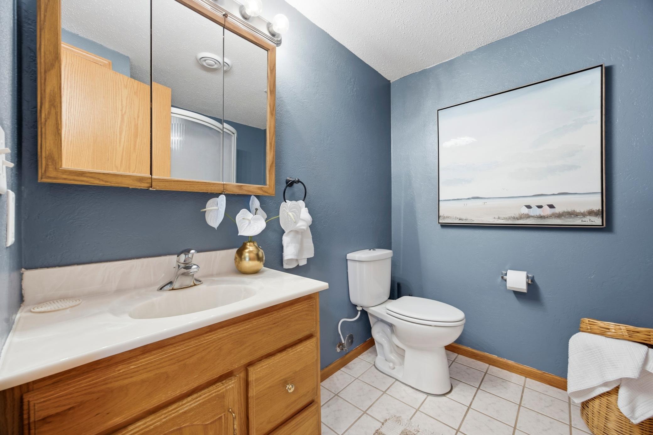 Lower Level 3/4 Bath