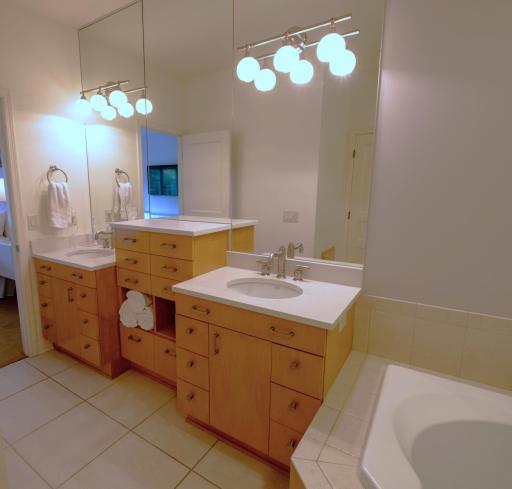 10776 Falling Water Lane, H, Woodbury, MN 55129