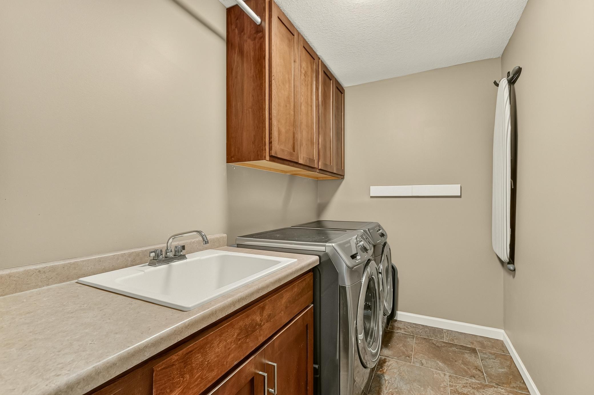 Laundry - Upper Level.jpg