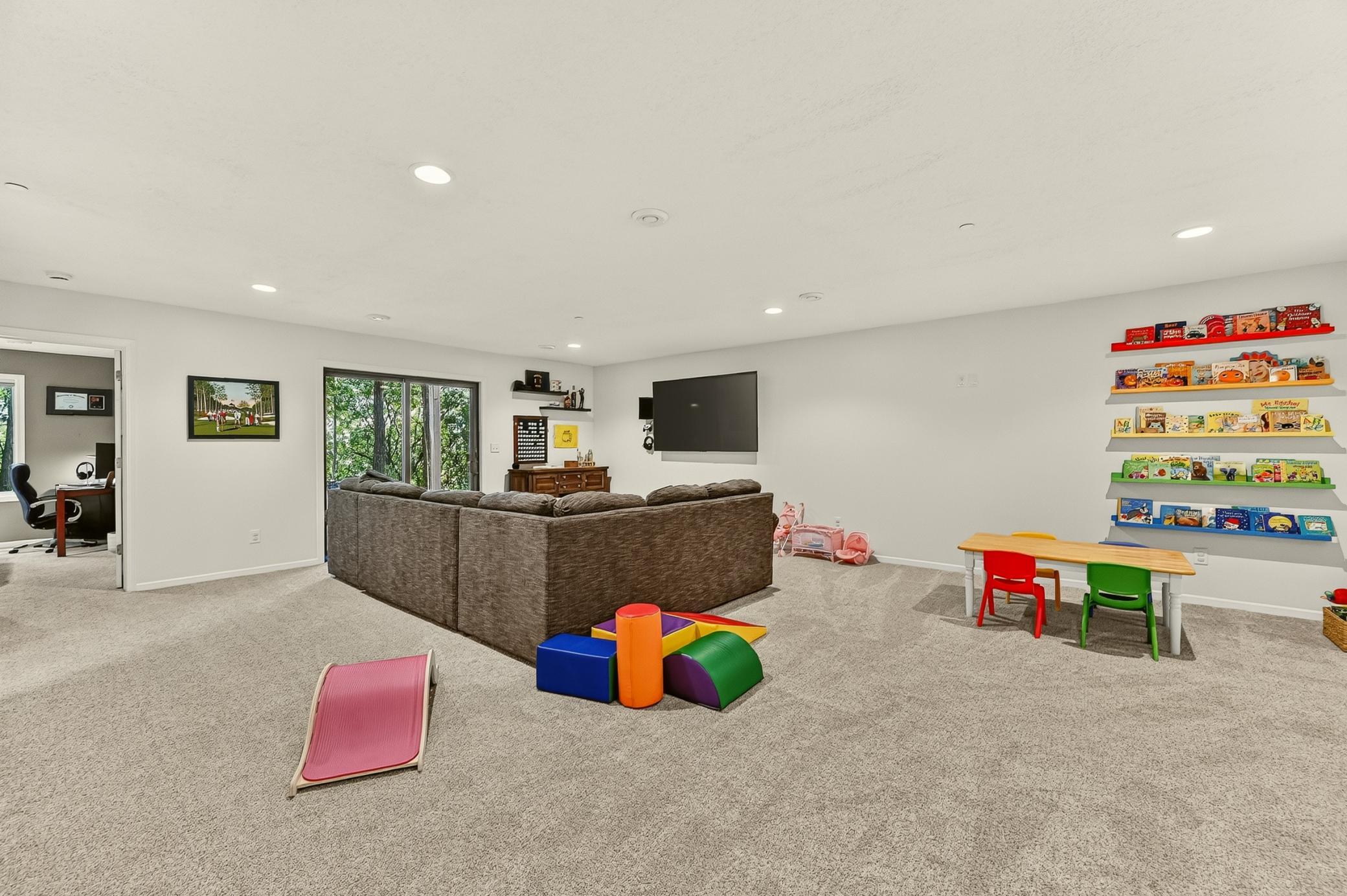 Lower Level Living Room___.jpg
