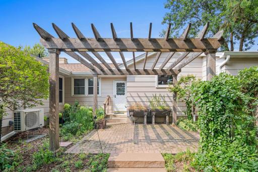 1912 Simpson St, Falcon Heights, MN-24.jpg