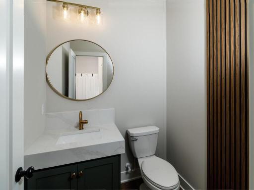 5380 176th St W Lakeville MN 55044 USA-012-015-Half Bath-MLS_Size.jpg
