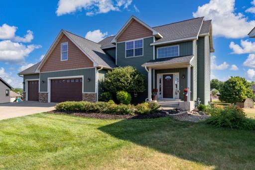 Move in ready home on a cul de sac location