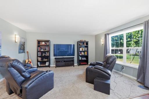 1615 Rolling Hills Lane, River Falls, WI 54022
