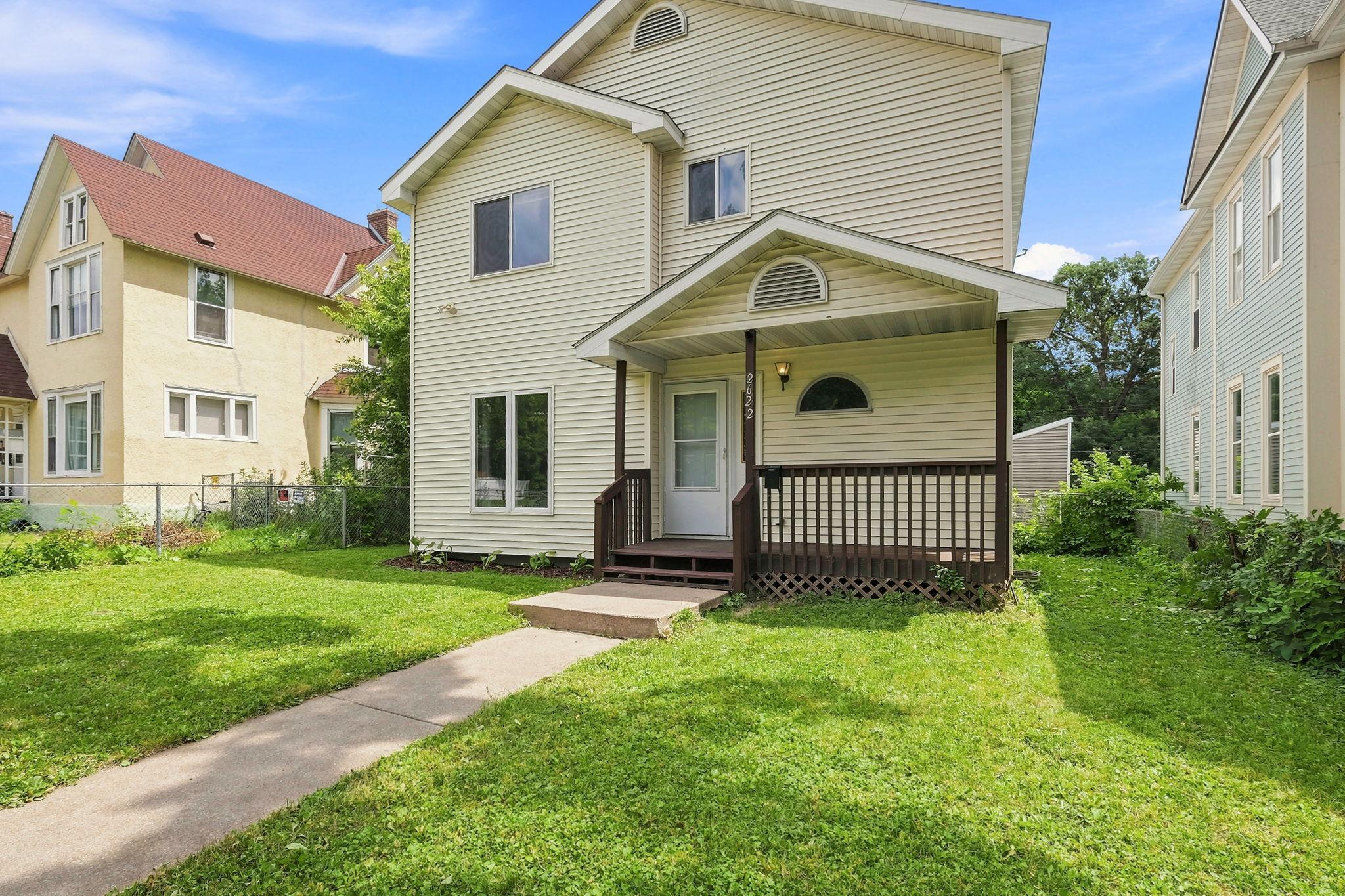 6 bed 2 bath home to call your own