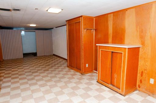 Large finished space that can be updated for your lifestyle!