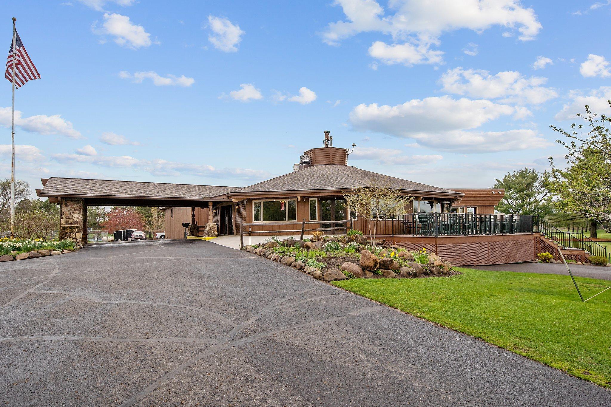 3 Clubhouse.jpg