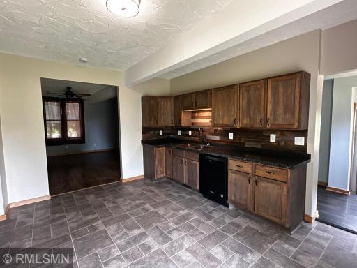 12737 375th Street, North Branch, MN 55056