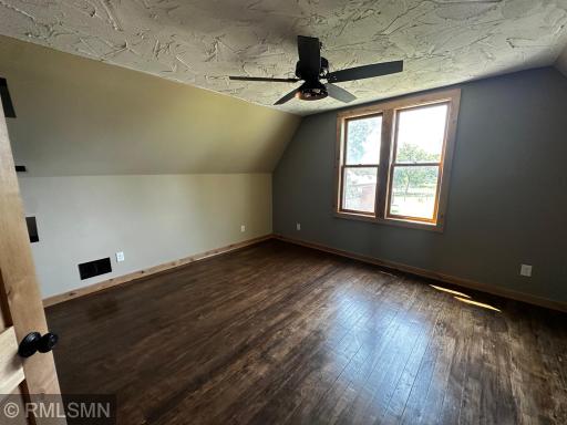 12737 375th Street, North Branch, MN 55056
