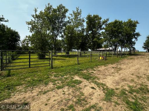 12737 375th Street, North Branch, MN 55056