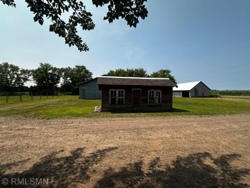 12737 375th Street, North Branch, MN 55056