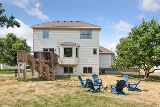 5909 92nd Avenue N, Brooklyn Park, MN 55443