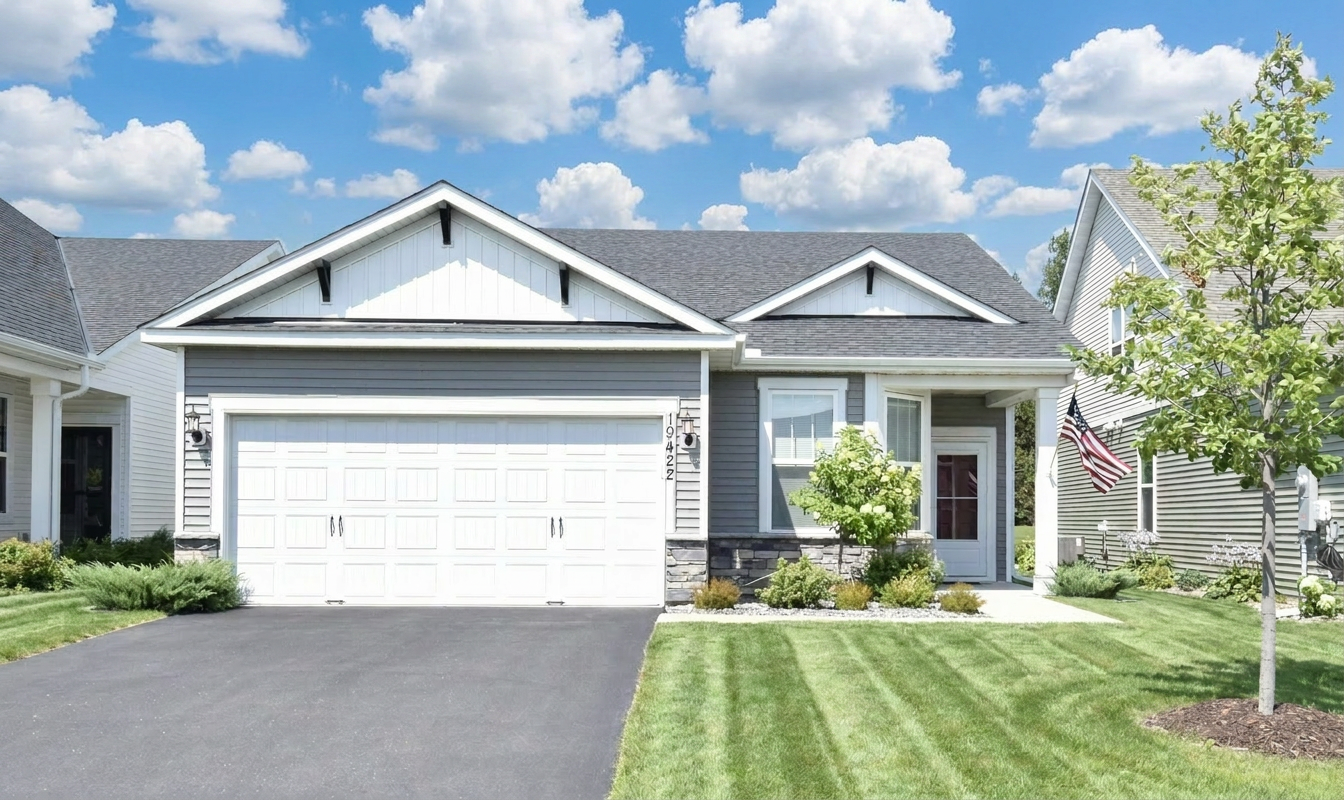 Welcome Home to 19422 103rd Ave N!