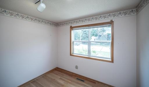 17028 Glenwood Avenue, Lakeville, MN 55044