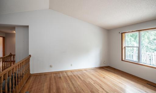 17028 Glenwood Avenue, Lakeville, MN 55044