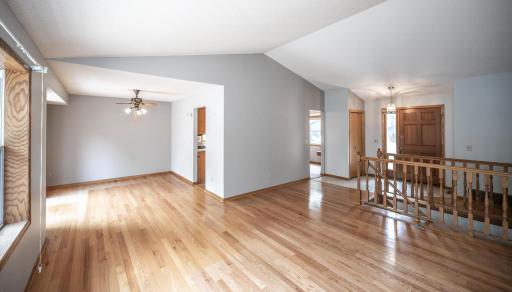 17028 Glenwood Avenue, Lakeville, MN 55044