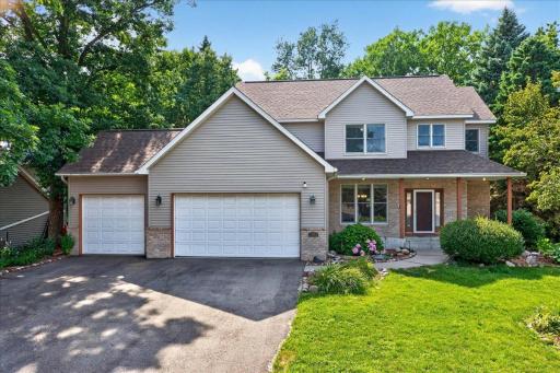 507 Dorland Road S, Maplewood, MN 55119