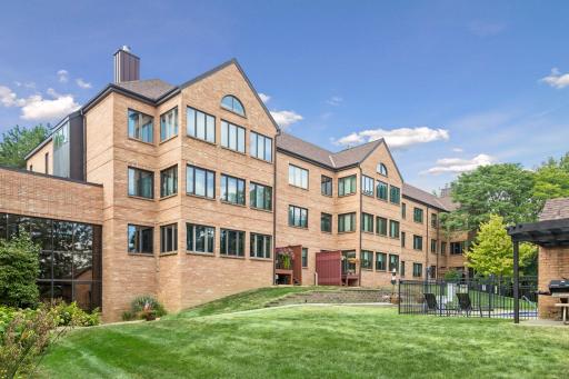 1830 Eagle Ridge Drive, 2003, Mendota Heights, MN 55118