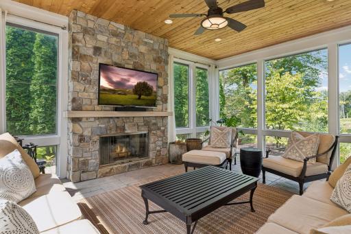 1625 Locust Hills Trail, Wayzata, MN 55391